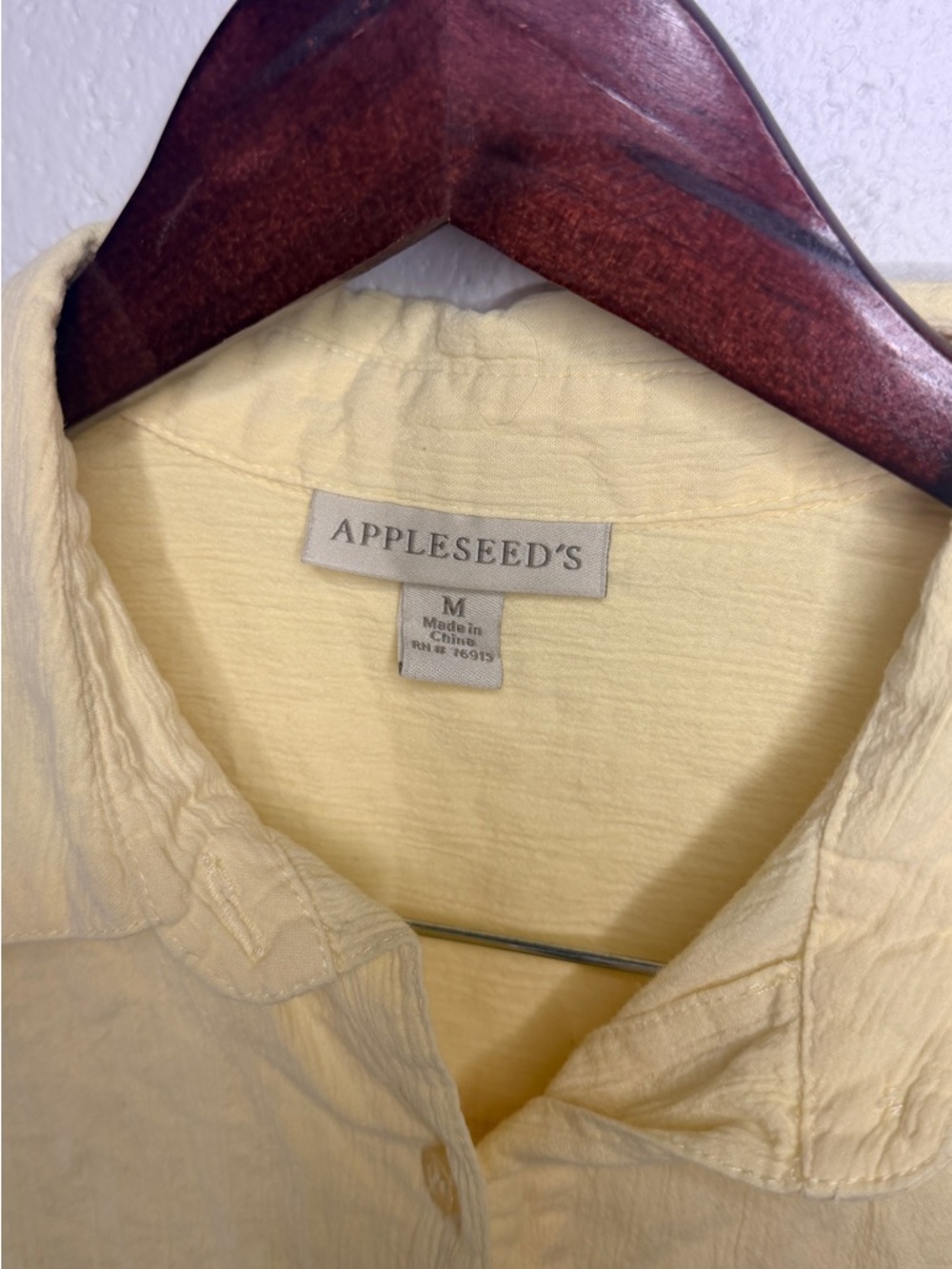 Butter Yellow Button Down Shirt size M - Picture 2 of 8